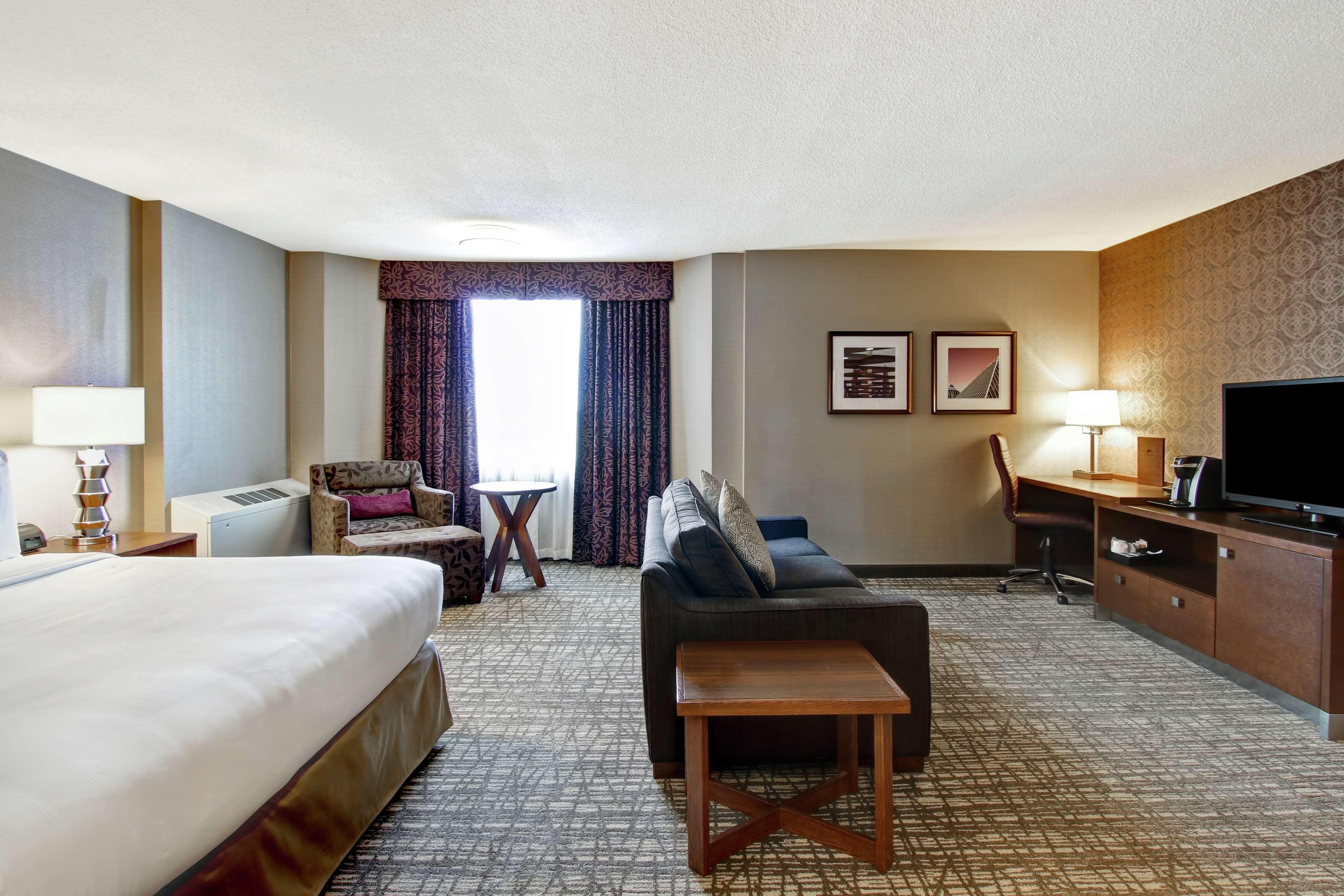 Doubletree By Hilton West Edmonton Hotell Eksteriør bilde