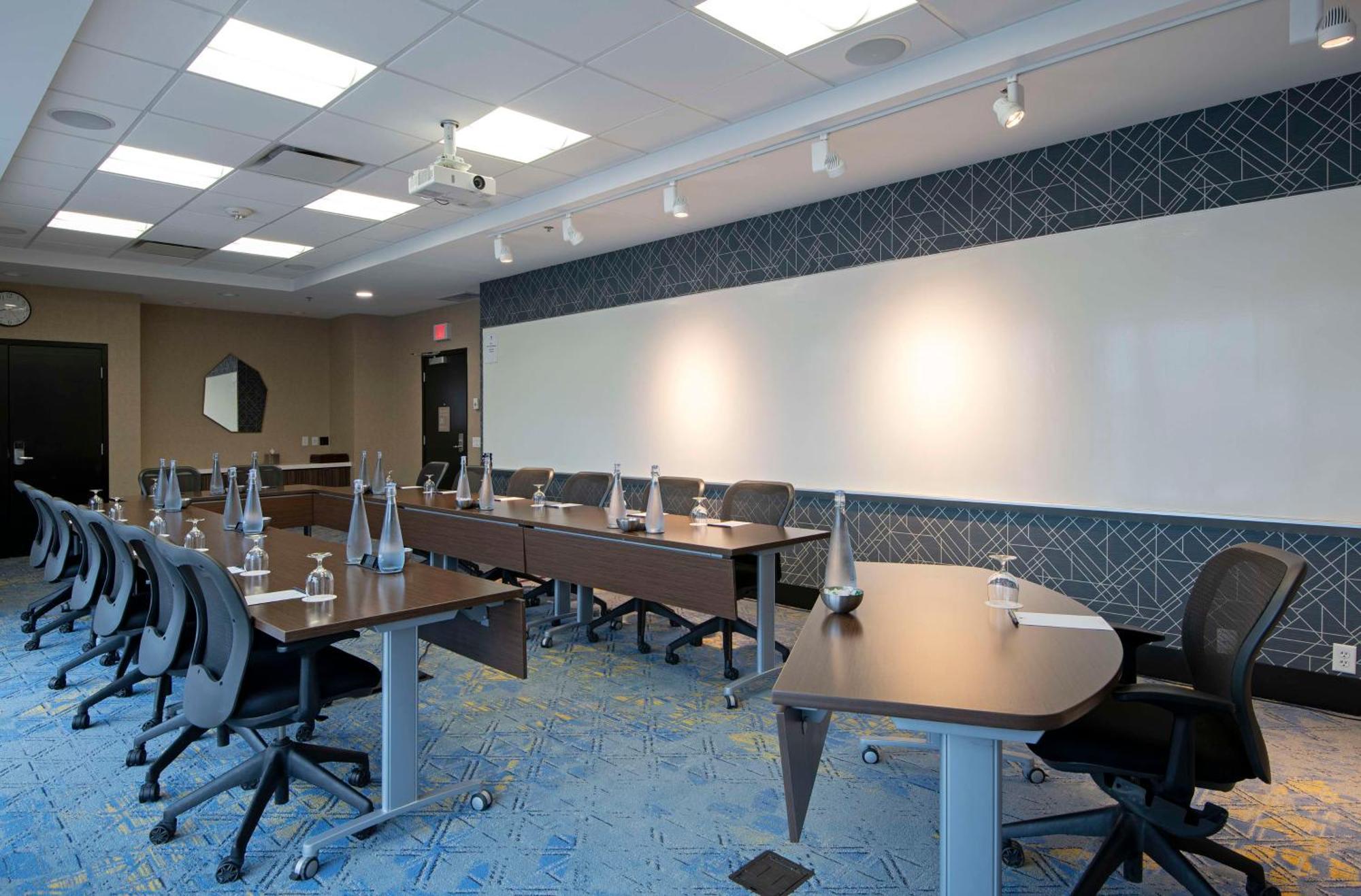 Doubletree By Hilton West Edmonton Hotell Eksteriør bilde