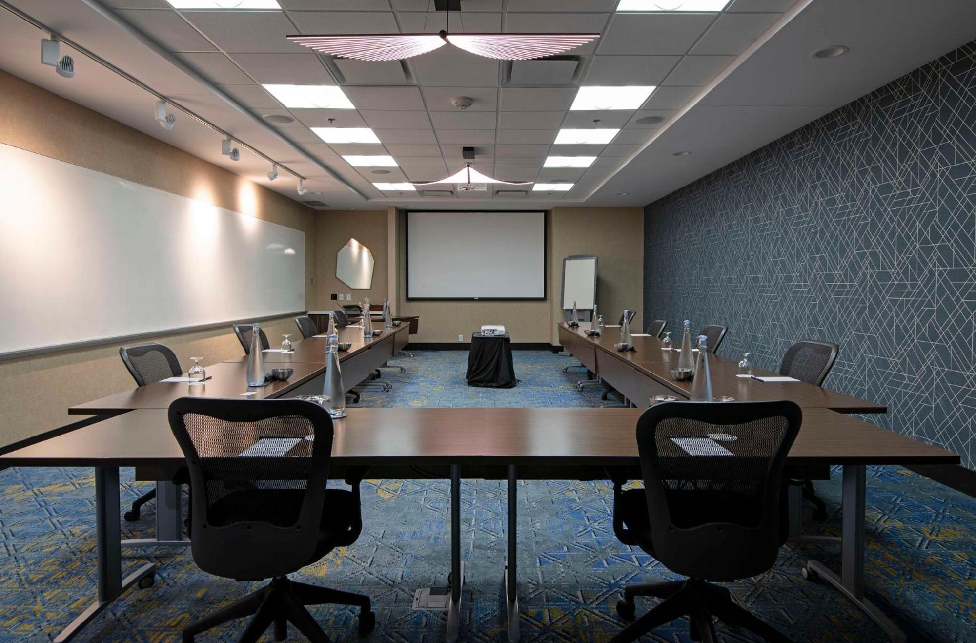 Doubletree By Hilton West Edmonton Hotell Eksteriør bilde