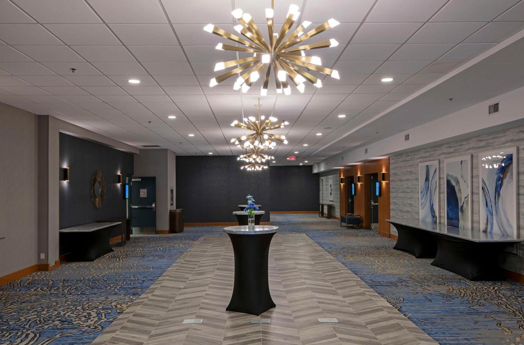 Doubletree By Hilton West Edmonton Hotell Eksteriør bilde