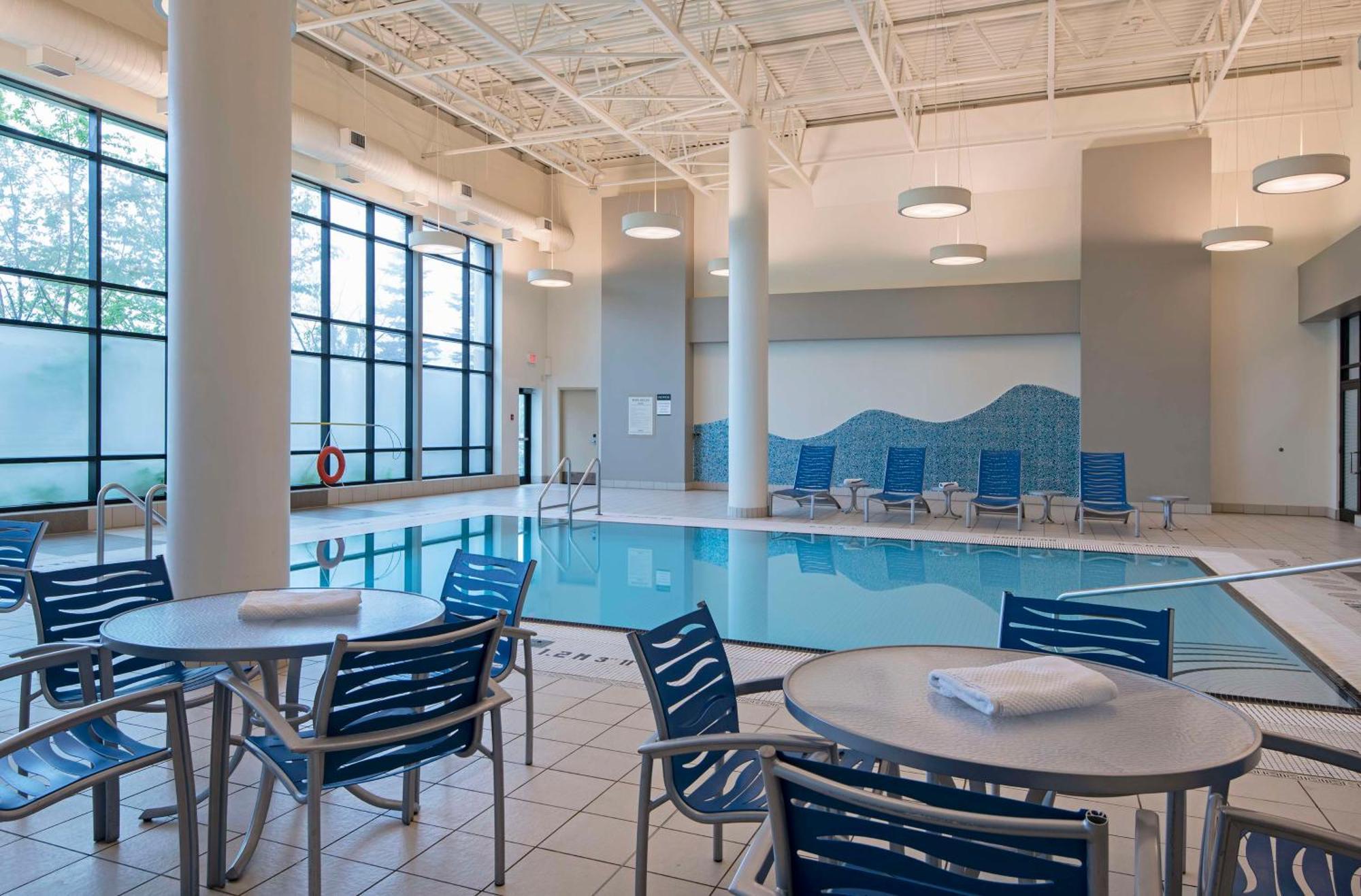 Doubletree By Hilton West Edmonton Hotell Eksteriør bilde